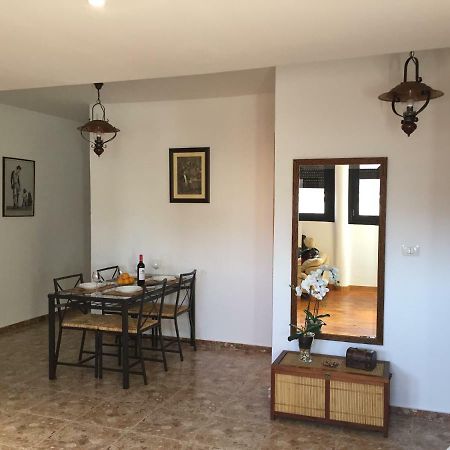 Апартаменти Apartamento Situado En El Centro De Santa Cruz Екстер'єр фото