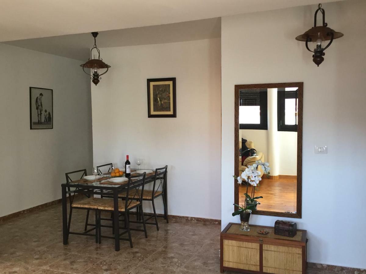Апартаменти Apartamento Situado En El Centro De Santa Cruz Екстер'єр фото